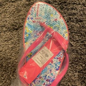 lilly pulitzer unopened new with tags flip flops